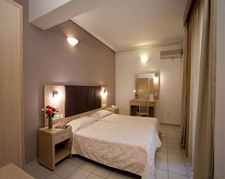 Caravel Hotel Apartments