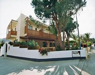 Oasis Apartments & Rooms