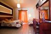 Canadian Hotel