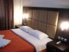 Hotel Avra 